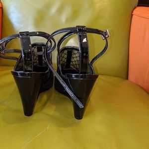 vachya pointy toe wedge pumps